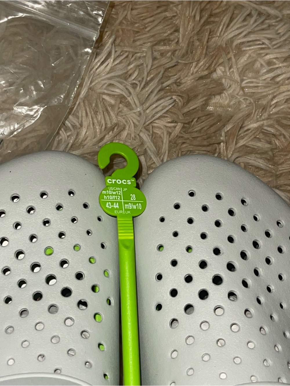 NWT CROCS Women 12(Men 10)LiteRide Clog in Light Gray - Picture 4 of 5